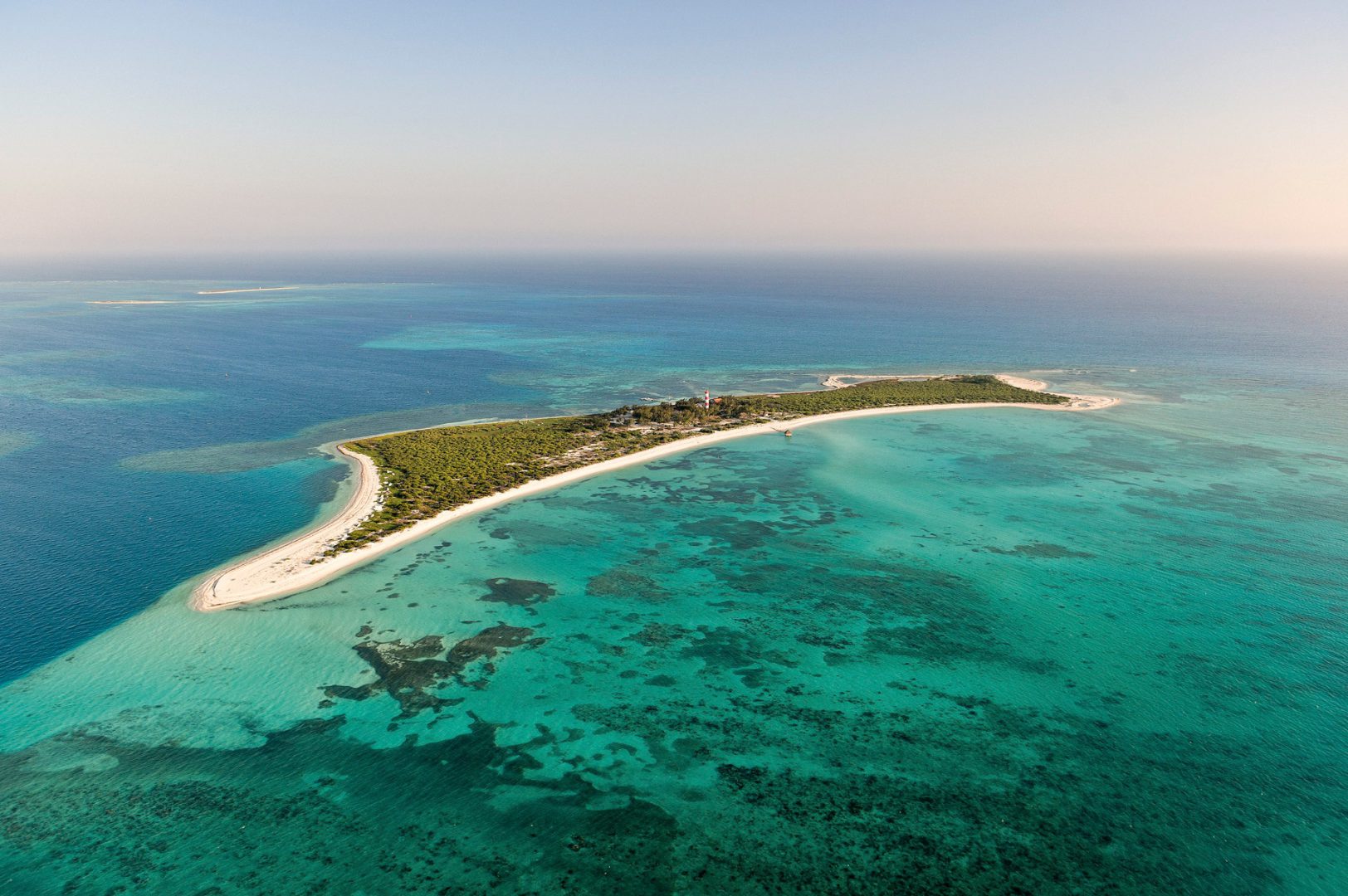 Hola Tulum: Cultura, Arte y Belleza Natural de México al Mundo - Hola Tulum